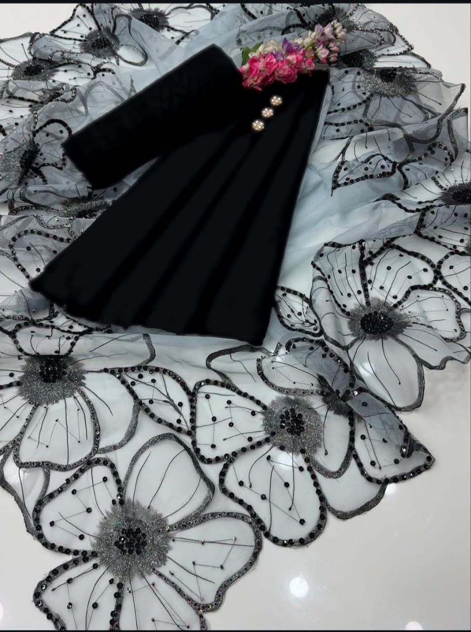 Cutwork Heavy Glitter Oil Paint with katan silk